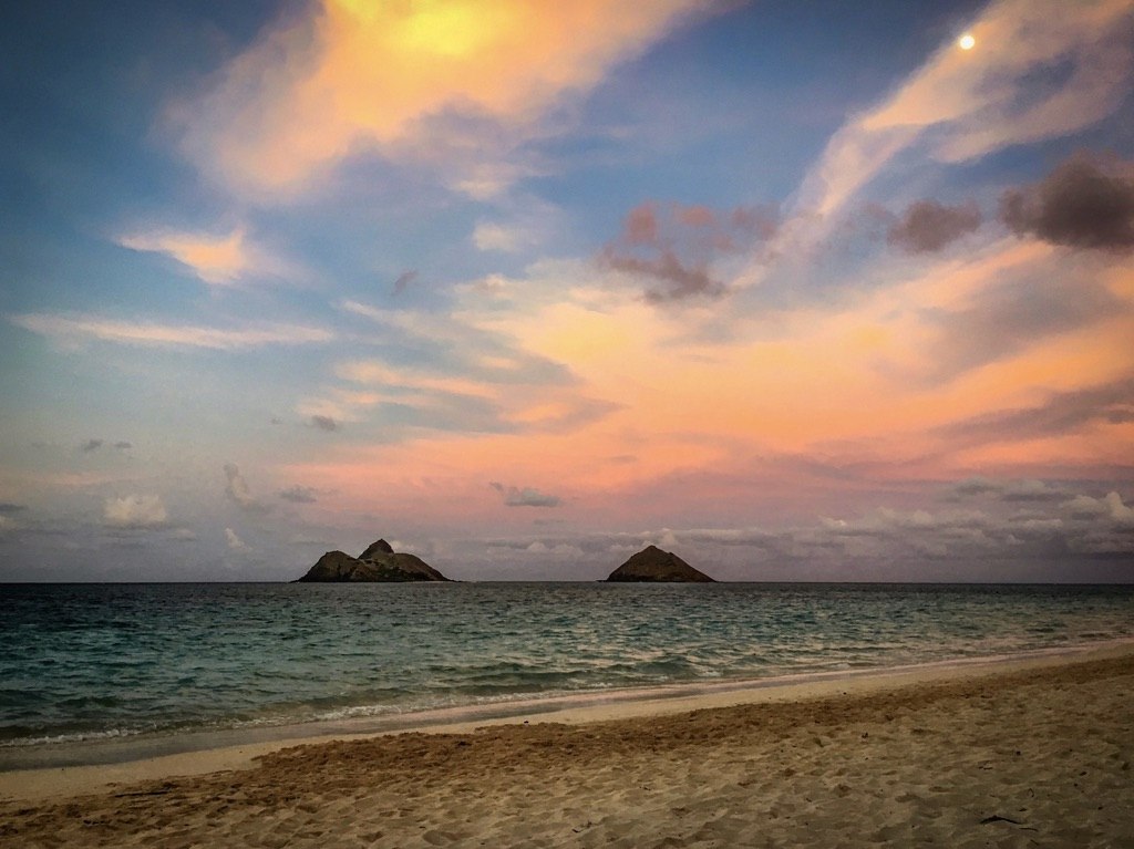 Pink clouds above the Mokulua Islands and Lanikai Beach